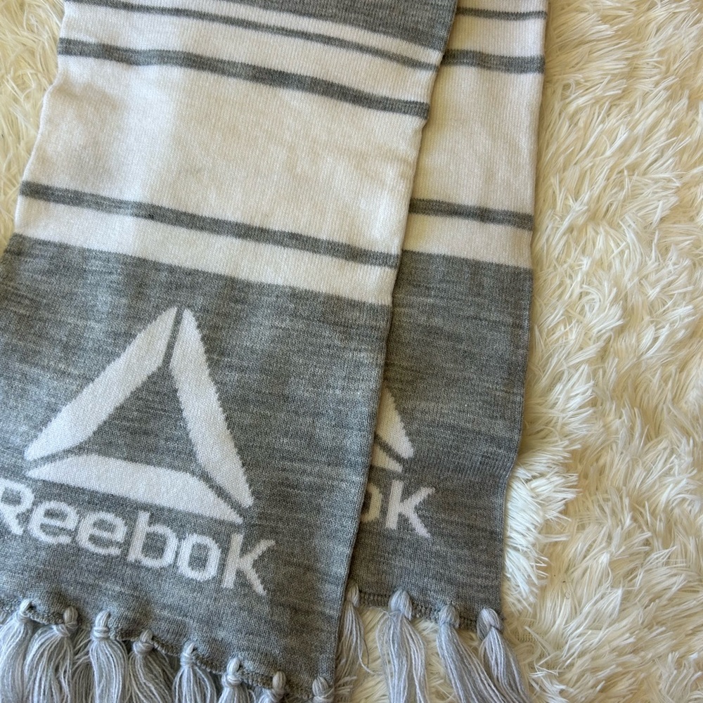 Reebok Gray and White Striped Scarf
